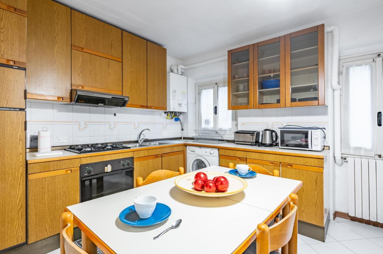 Sant'Ambrogio Central Apt: Your Florence Hideaway Luaran gambar